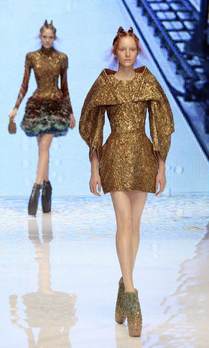 Paris Fashion Week: Alexander McQueen Spring 2010 Paris Fashion Week: Alexander McQueen Spring 2010