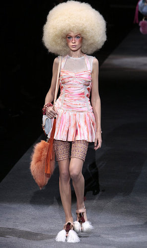 Paris Fashion Week: Louis Vuitton Spring 2010 Paris Fashion Week: Louis Vuitton Spring 2010