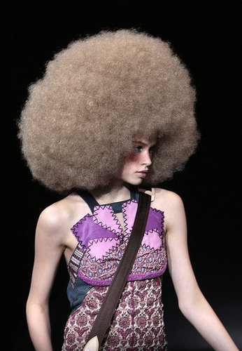 Paris Fashion Week: Louis Vuitton Spring 2010 Paris Fashion Week: Louis Vuitton Spring 2010