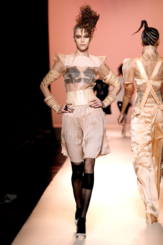 Jean Paul Gaultier spring 2010
Jean Paul Gaultier spring 2010