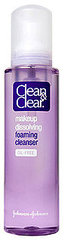 Doing Drugstore: Clean & Clear Makeup Dissolving Foaming Cleanser Doing Drugstore: Clean & Clear Makeup Dissolving Foaming Cleanser