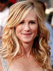 Photo of Holly Hunter at the 2009 Primetime Emmy Awards Photo of Holly Hunter at the 2009 Primetime Emmy Awards