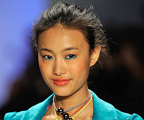 Hair and Makeup Pictures From Days 8 and 9 of 2010 Spring Fashion Week 2009-09-17 17:00:00