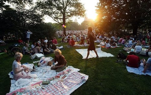 Come Party With Me: Outdoor Concert — The Look