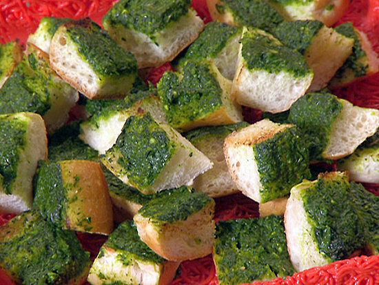 Green Gobble-'Ems Garlic Bread Chunks