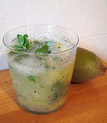Fast & Easy Recipe For Kiwi Cobbler Cocktail