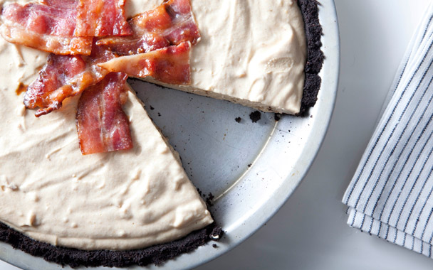 Yummy Links: From Peanut Butter Bacon Pie to Alton Brown Yummy Links: From Peanut Butter Bacon Pie to Alton Brown