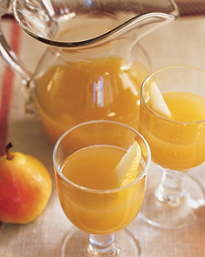 Pear Sparkling Apple Cider Whiskey Cocktail Recipe