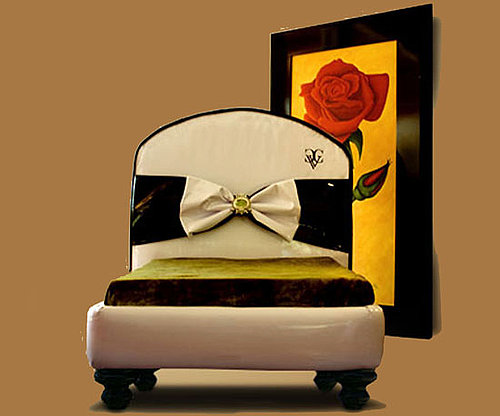 Fit For a King (or Queen): Chien Vivant Beds