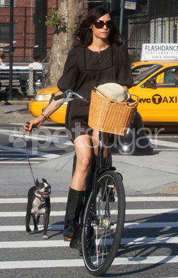 Famke and Licorice's Bike Adventure in the Big Apple