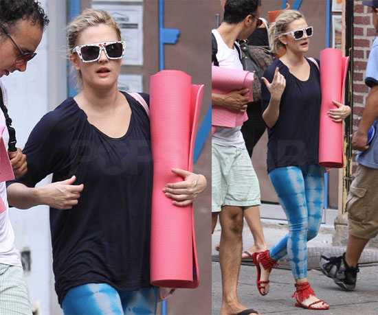 Photos of Drew Barrymore Leaving a Yoga Class in NYC Photos of Drew Barrymore Leaving a Yoga Class in NYC