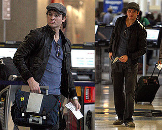 Photos of Peter Facinelli at LAX 2009-10-14 11:00:20