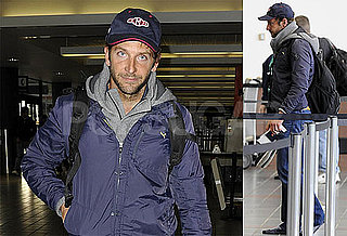 Photos of Bradley Cooper at LAX 2009-10-13 15:30:00