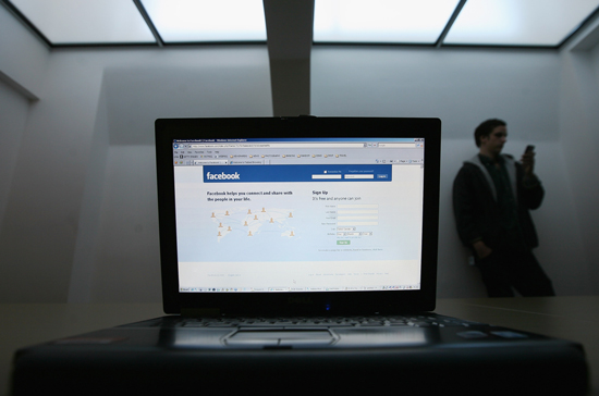 Facebook Tips and Tricks Facebook Tips and Tricks