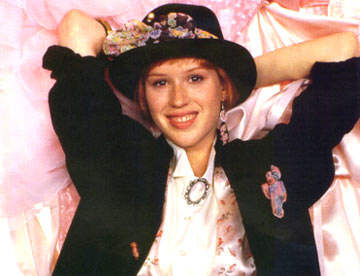 Photos of the Clothes in John Hughes's Pretty in Pink Photos of the Clothes in John Hughes's Pretty in Pink