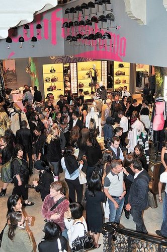 Fashion's Night Out Fashion's Night Out
