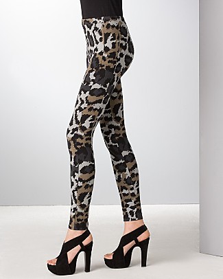 12 Gutsy Leggings 12 Gutsy Leggings