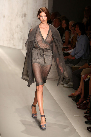 2010 Spring New York Fashion Week: Donna Karan Gallery 2010 Spring New York Fashion Week: Donna Karan Gallery