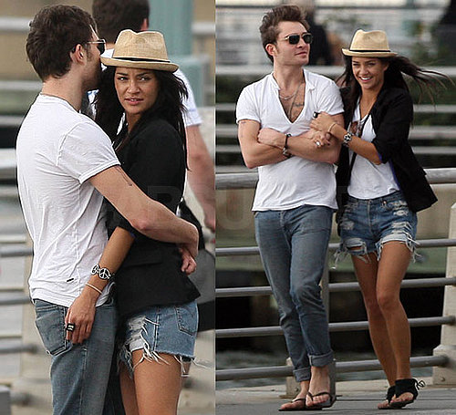 Photo of Jessica Szohr in Ripped Shorts and Blazer With Ed Westwick  in NYC 2009-10-01 11:30:22