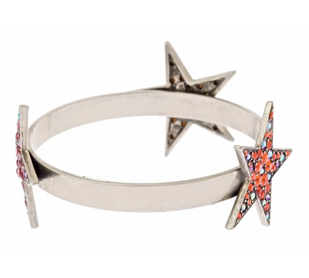 15 Ways to Add Whimsy to Your Wardrobe 15 Ways to Add Whimsy to Your Wardrobe