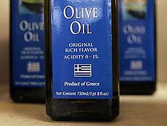 Olive Oil Loses Antioxidants After Six Months of Storage
