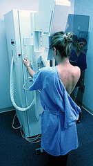 What to Expect at Your First Mammogram