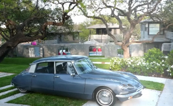 Lacking garden sculptures? A vintage automobile will always do in a pinch. Lacking garden sculptures? A vintage automobile will always do in a pinch.