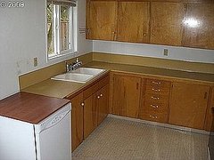 Room Therapy: Easy Fixes For an Outdated Kitchen