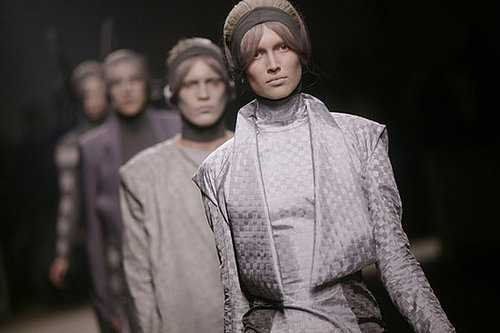 Photos of Gareth Pugh Spring 2010 at Paris Fashion Week Catwalk