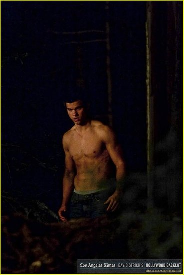 Behind-the-scene pics from the set of ''New Moon''