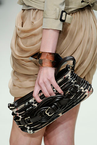 Burberry Prorsum spring 2010
Burberry Prorsum spring 2010