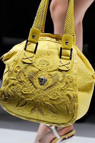 Versace spring 2010
Versace spring 2010