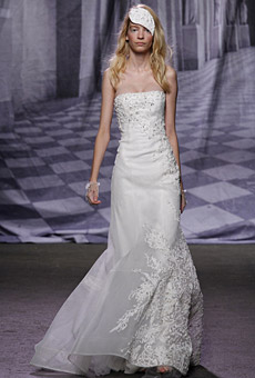 Monique Lhuillier Bridal Fall 2010 Monique Lhuillier Bridal Fall 2010