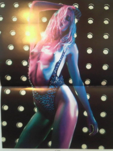 2010 Vogue Paris Calendar Is Out, All Flashing Lights and Trio of Top Models 2010 Vogue Paris Calendar Is Out, All Flashing Lights and Trio of Top Models