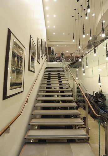 Banana Republic Breaks Down Massive New Store into Mini Boutiques Banana Republic Breaks Down Massive New Store into Mini Boutiques