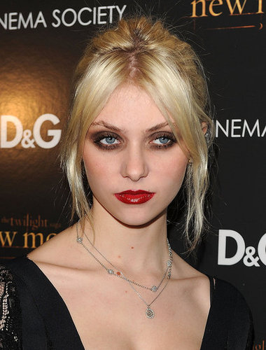 Taylor Momsen
Taylor Momsen