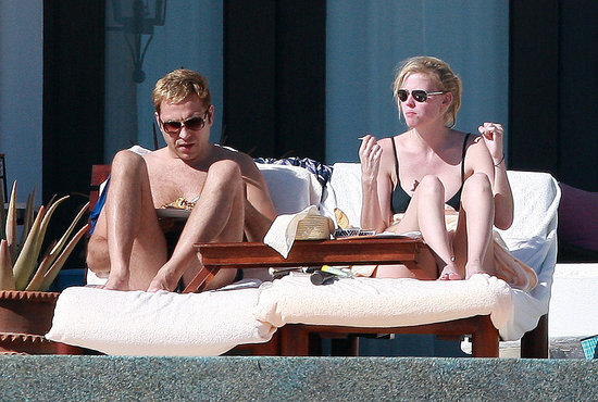 Lara Stone Brings Out the Bikini for a Mexican Holiday with David Walliams Lara Stone Brings Out the Bikini for a Mexican Holiday with David Walliams