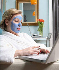 How To: D.I.Y. Spa Treatment - Easy, Breezy Facial How To: D.I.Y. Spa Treatment - Easy, Breezy Facial