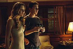 Disturbia: Shia LaBeouf Shines in Capable Thriller Disturbia: Shia LaBeouf Shines in Capable Thriller