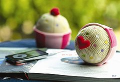 Totally Geeky or Geek Chic? Cupcake Speakers Totally Geeky or Geek Chic? Cupcake Speakers