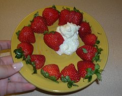 Super-DUPER-easy Fruit Dip
