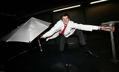 Stealth Umbrella Tested, Geeks Rejoice