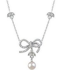 Fabworthy: Borrowing Jewels For Your Wedding