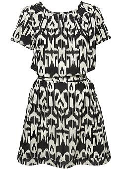 Fab Finds of the Week: Black and White Attack 