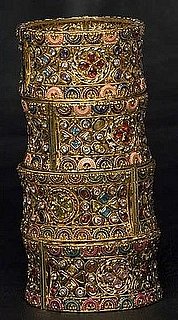 The Look For Less: Rosena Sammi Dholak Bangle 