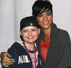 Love It or Hate It? Rihanna's Gaelic Green Nails 