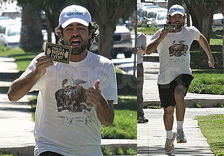 Adrian Grenier Makes a Scene of His Non Event