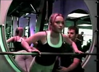 Hayden Panettiere Video at the Gym
