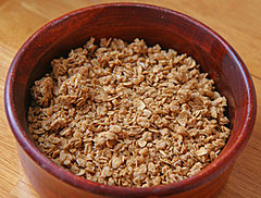 Food Review of Cascadian Farm's Oats & Honey Granola