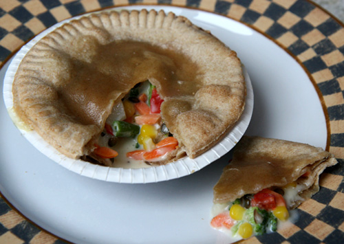 Food Review: Amy's Country Vegetable Pie Food Review: Amy's Country Vegetable Pie